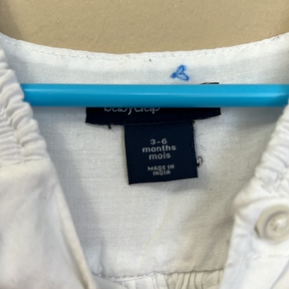 Baby gap eyelet blouse 3-6 months - Picture 3 of 4